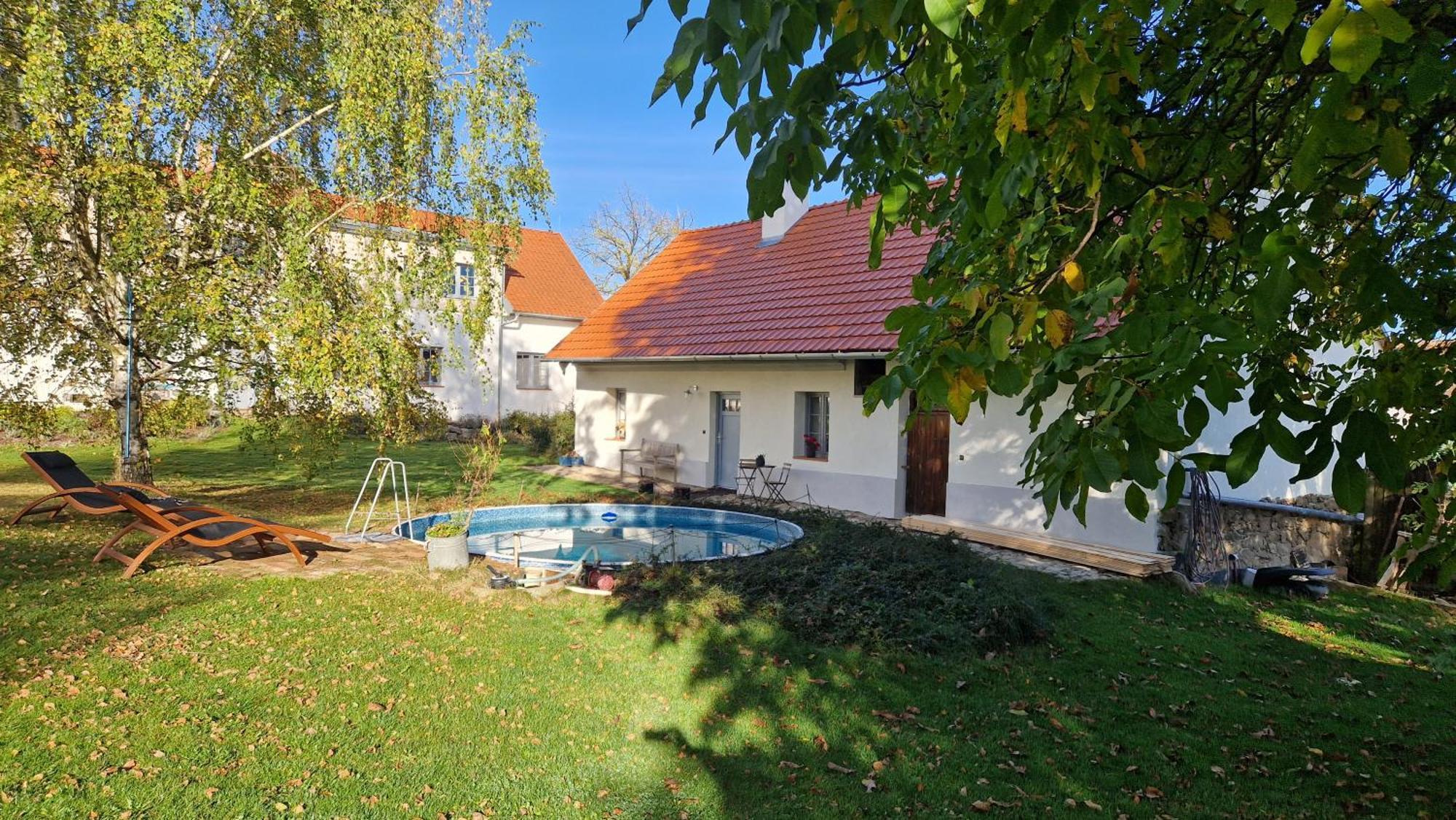 Ořechový dvůr Velke Nepodrice Exteriér fotografie
