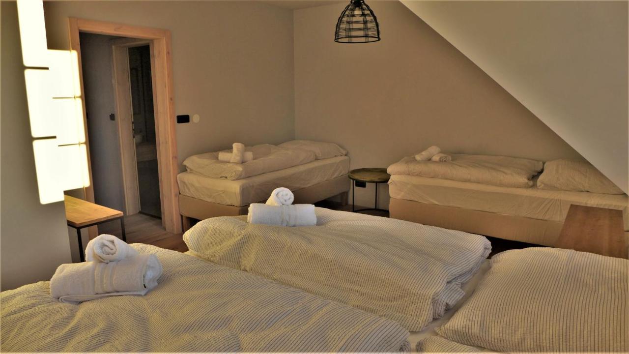 Ořechový dvůr Velke Nepodrice Exteriér fotografie